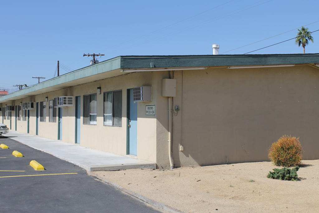 Indio Holiday Motel Exteriör bild