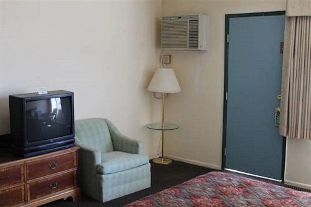 Indio Holiday Motel Exteriör bild